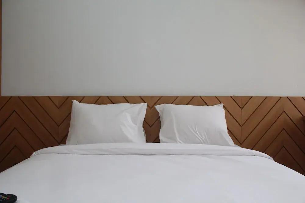 Fully Furnished With Cozy Design Studio At Patraland Urbano Apartment — фото 5