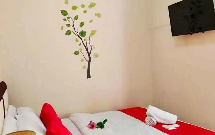 Богор: Perfect Double Room With Ac in Center Bogor