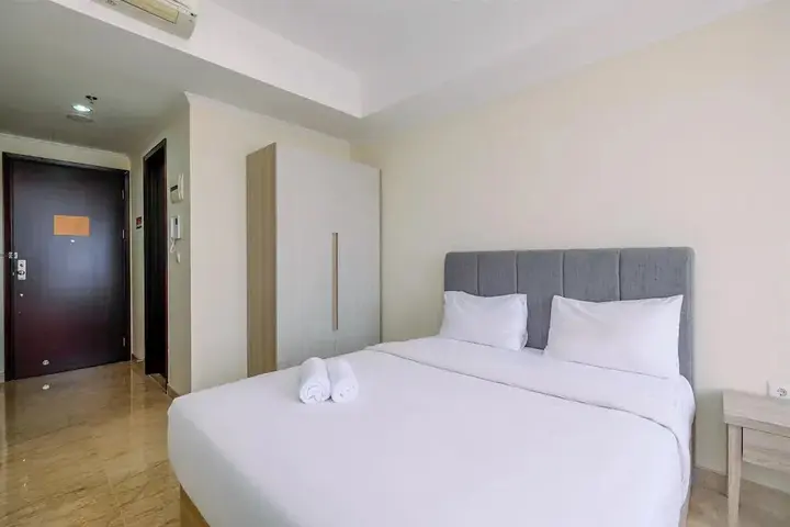 Джакарта: Fancy and Comfy Studio at Menteng Park Apartment