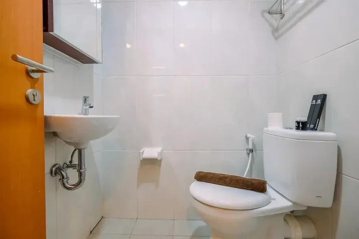 Депок: Restful and Tidy Studio at Evenciio Margonda Apartment