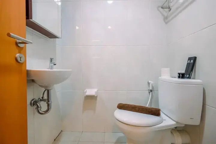 Депок: Restful and Tidy Studio at Evenciio Margonda Apartment