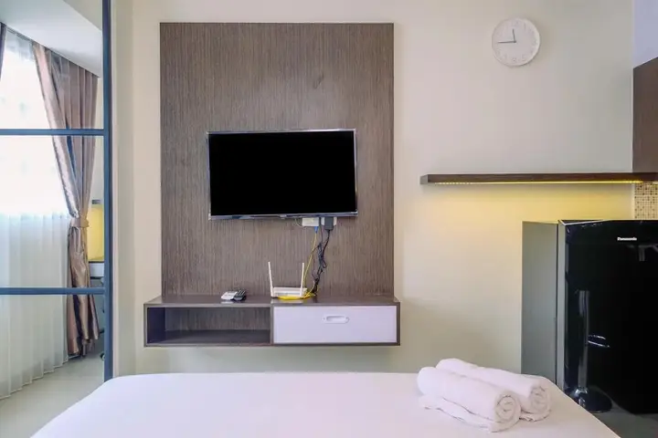 Cozy Stay and Tidy Studio at Evenciio Margonda Apartment — фото 5