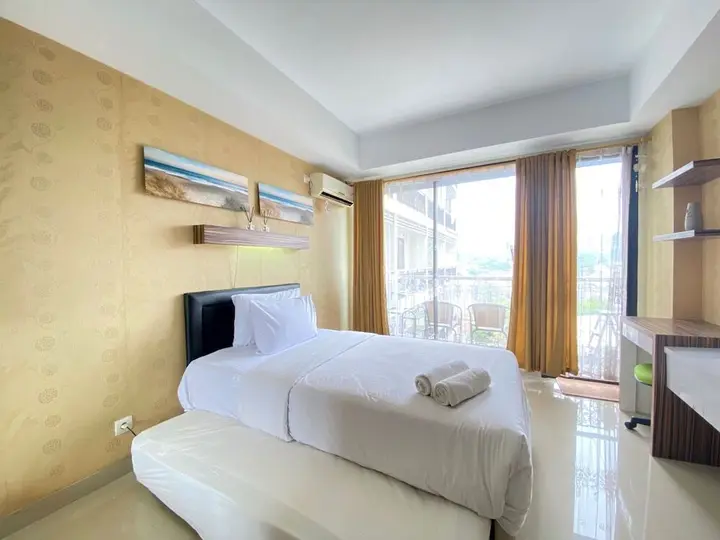 Бандунг: Comfy Studio Permium at Beverly Dago Apartment