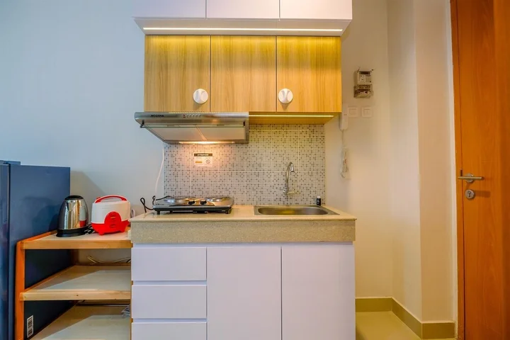 Депок: Nice and Cozy Studio Room at Evenciio Margonda Apartment