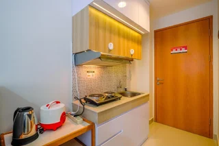 Депок: Nice and Cozy Studio Room at Evenciio Margonda Apartment