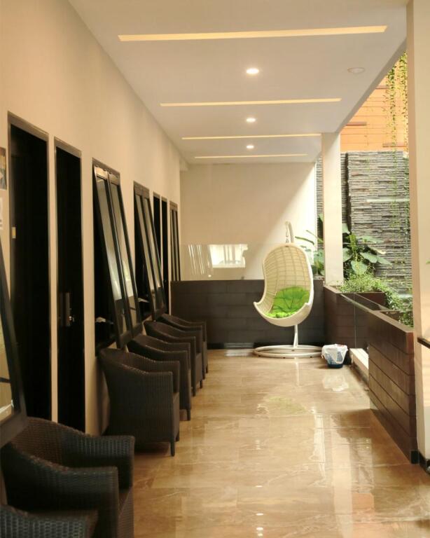 Маланг: Class Premium Guest House
