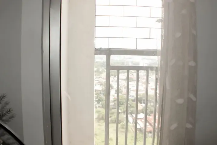 Джакарта: Minimalist And Homey 1Br At Bassura City Apartment