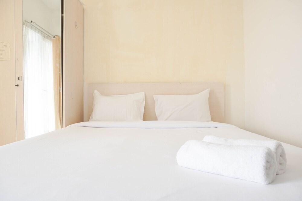Депок: Nice And Comfort Studio At Margonda Residence 3 Apartment