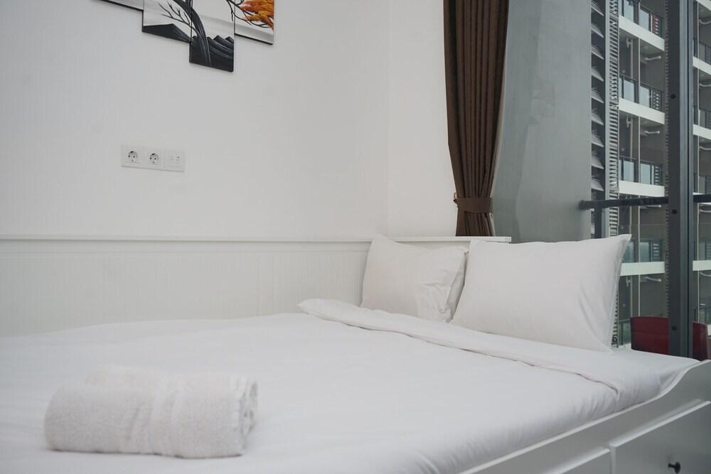 Lavish And Comfortable Studio At Sky House Bsd Apartment — фото 2