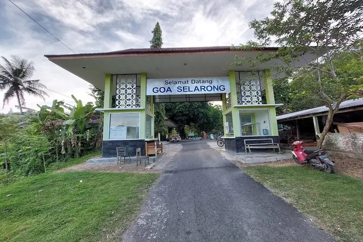 Батуретно: Goa Slarong Camping Ground