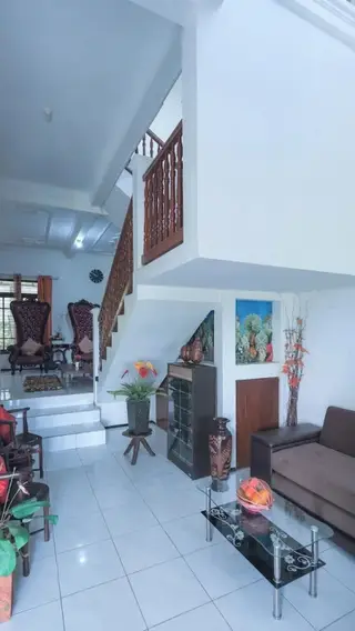 Villa Malang MARRY IND Puncak Buring — фото 4