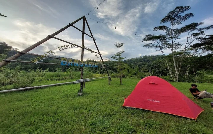 Батуретно: Camping Ground Banjaran Village