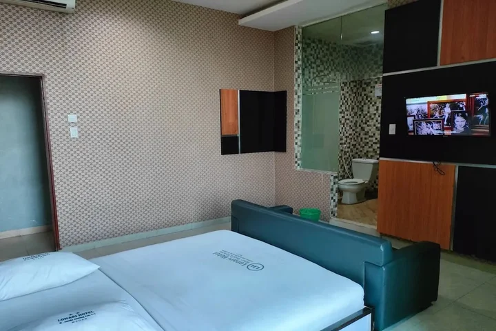 Медан: Lonari Hotel