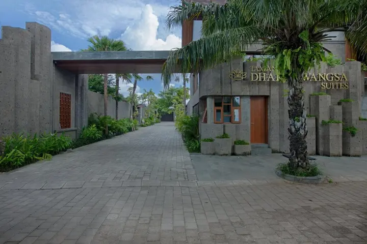 Беноа: Taman Dhamawangsa Suites