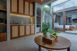 Беноа: Taman Dhamawangsa Suites