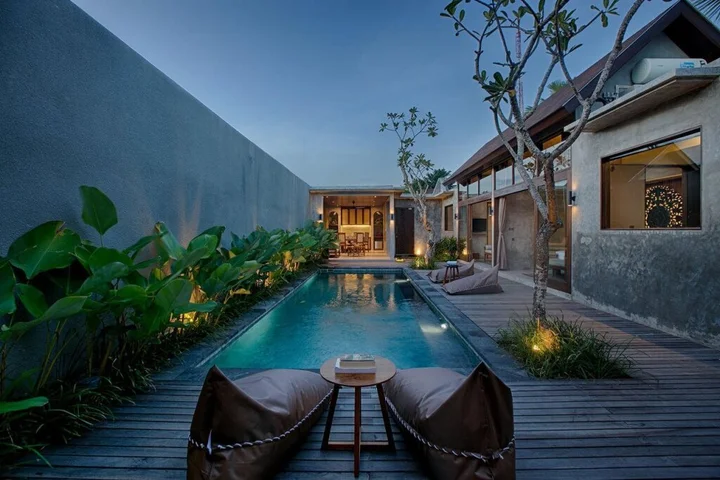 Беноа: Taman Dhamawangsa Suites