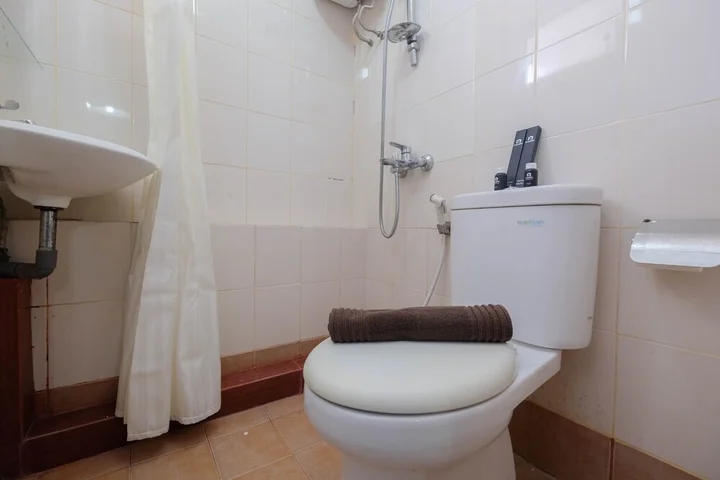 Джакарта: Strategic And Restful 2Br At Bassura City Apartment