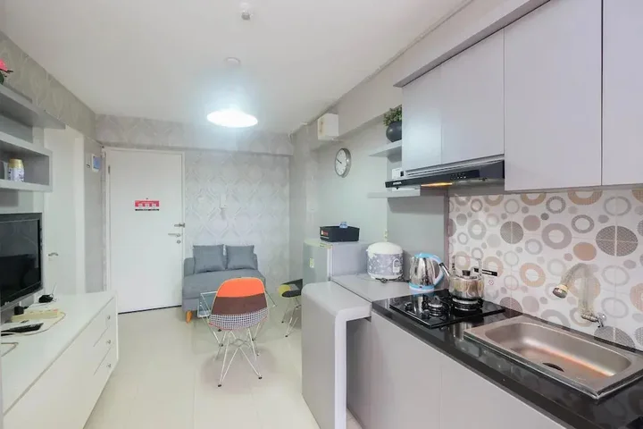 Джакарта: Strategic And Restful 2Br At Bassura City Apartment