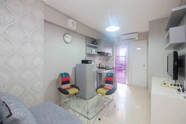 Джакарта: Strategic And Restful 2Br At Bassura City Apartment
