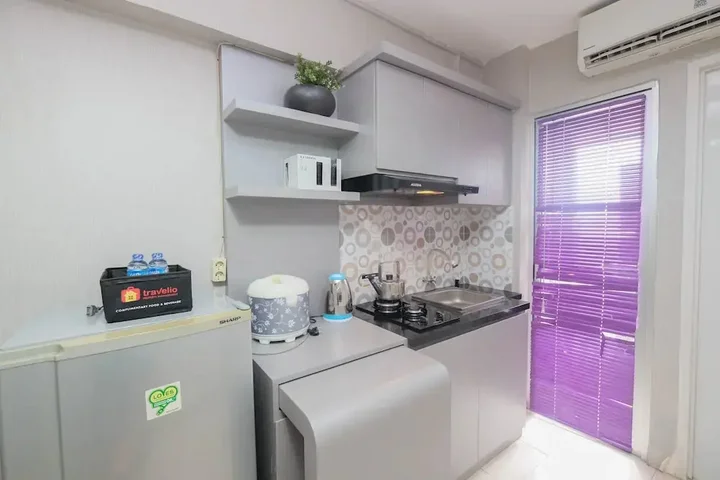 Джакарта: Strategic And Restful 2Br At Bassura City Apartment