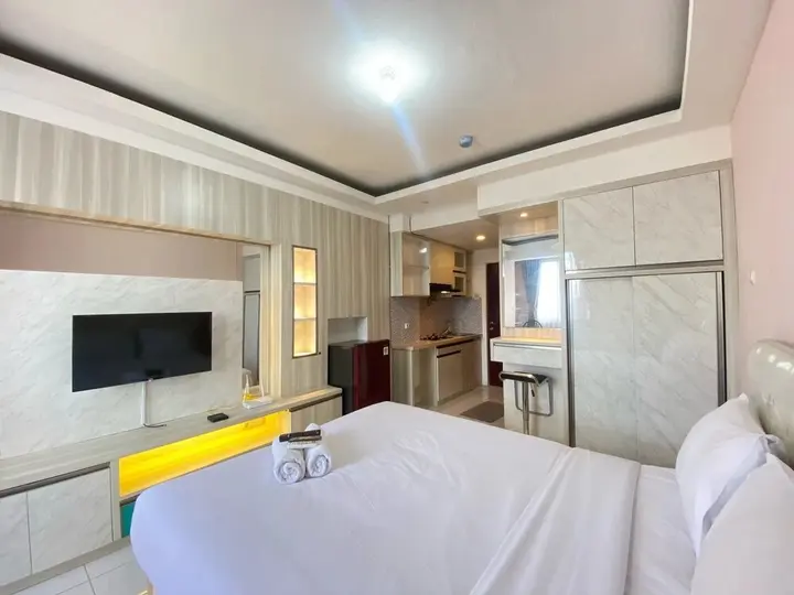 Бандунг: Cozy Studio Apartment At Emerald Towers