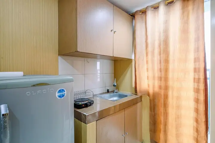 Comfort And Modern Studio At Margonda Residence 4 Apartment — фото 3