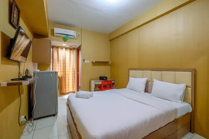 Comfort And Modern Studio At Margonda Residence 4 Apartment — фото 2