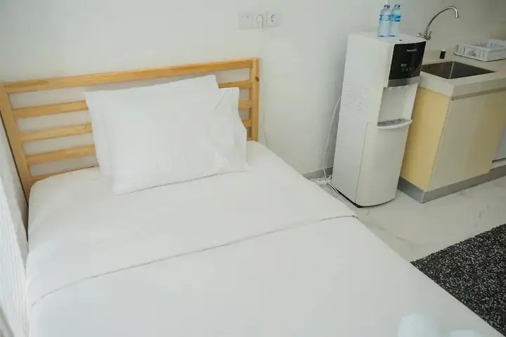 Legok: Studio Room With Comfortable Design At Sky House Bsd Apartment
