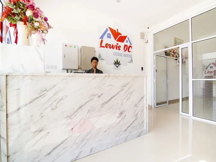 Дюмай: OYO 91301 Lewis Dc Guesthouse