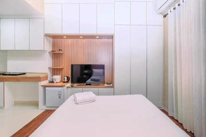 Cozy Studio At Transpark Cibubur Apartment — фото 3