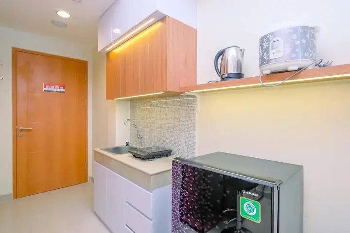 Депок: Cozy And Simply Studio At Evenciio Margonda Apartment