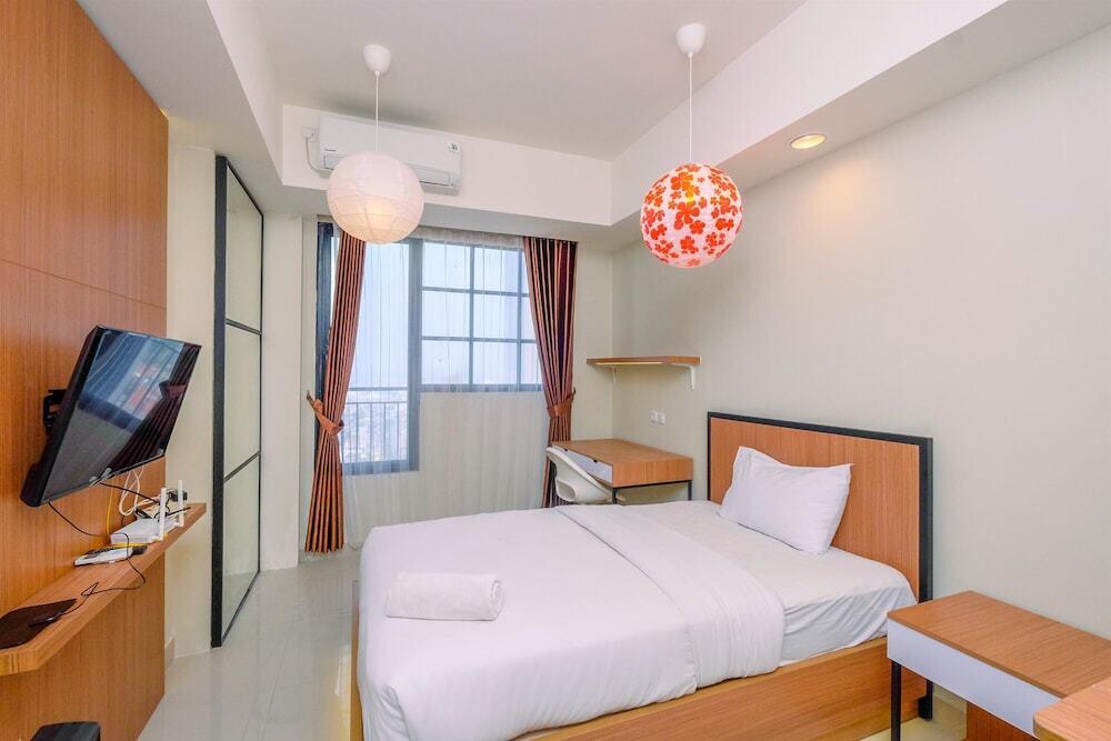 Cozy And Simply Studio At Evenciio Margonda Apartment — фото 3