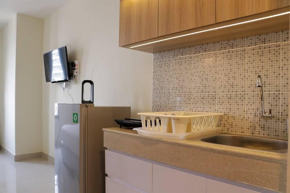 Депок: Comfortable And Strategic Studio Apartment Evenciio Margonda