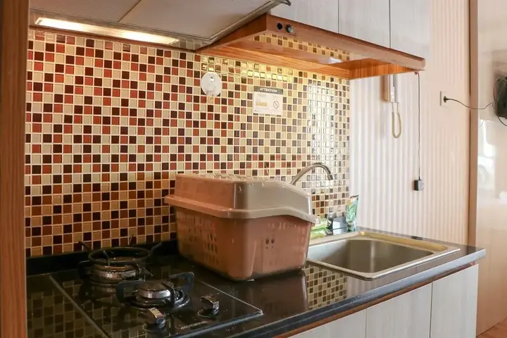 Депок: Cozy And Simply Studio At Cinere Bellevue Suites Apartment