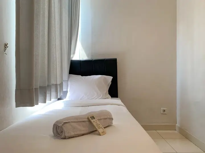 Warm And Cozy 2Br At Cinere Bellevue Suites Apartment — фото 5