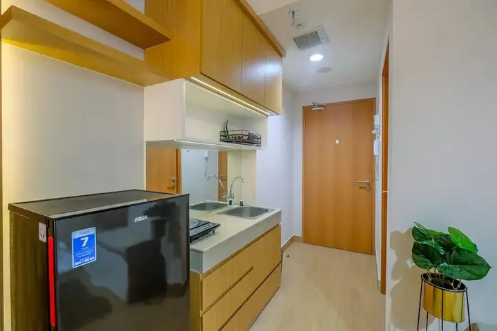 Депок: Best Deal And Tidy Studio At Evenciio Margonda Apartment