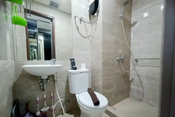 Макассар: Relax Studio At Vida View Makassar Apartment