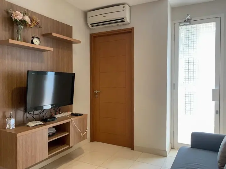Comfort And Tidy 2Br At Cinere Bellevue Suites Apartment — фото 3