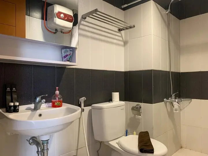 Депок: Comfort And Tidy 2Br At Cinere Bellevue Suites Apartment