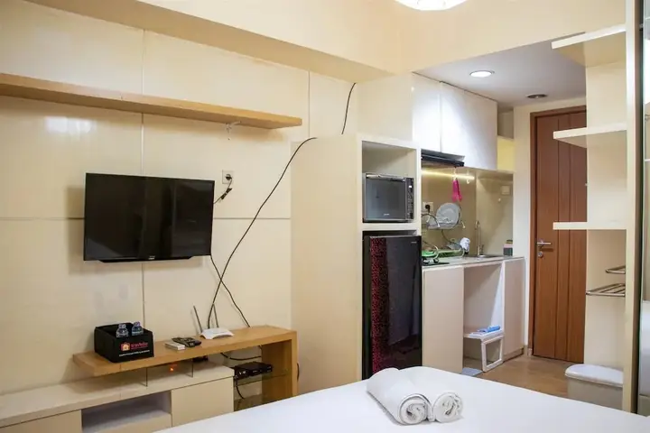 Nice And Cozy Studio At Margonda Residence 3 Apartment — фото 5