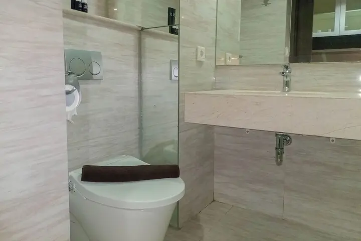 Депок: Elegant And Comfortable 1Br At Uttara The Icon Apartment