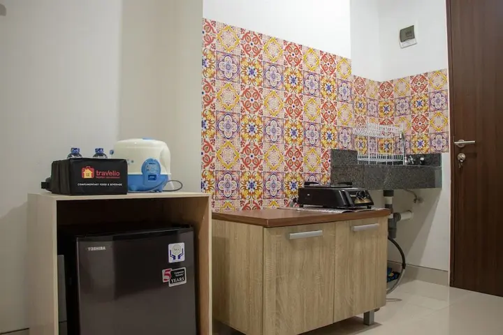 Депок: Fancy And Nice Studio Room At Transpark Cibubur Apartment