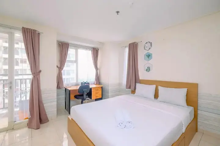 Fully Furnished And Comfy Studio Apartment Margonda Residence 3 — фото 4