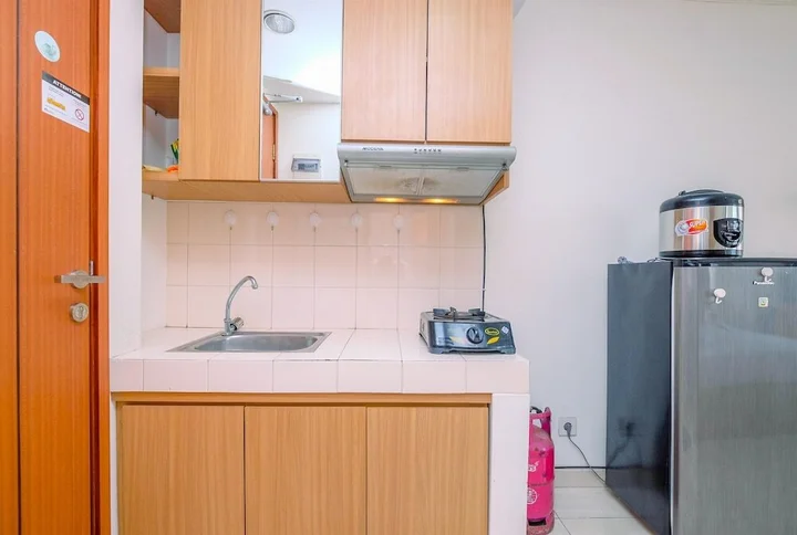 Депок: Fully Furnished And Comfy Studio Apartment Margonda Residence 3