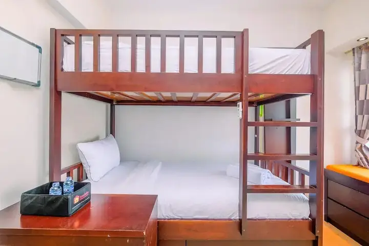 Great Location Studio Apartment At Margonda Residence 3 — фото 3