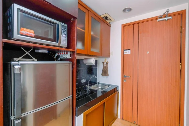 Депок: Great Location Studio Apartment At Margonda Residence 3