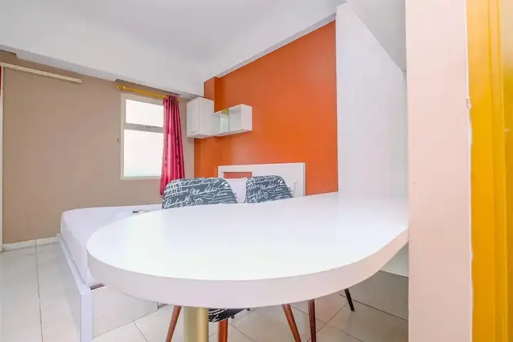 Warm And Cozy Stay Studio Apartment Margonda Residence 2 — фото 2