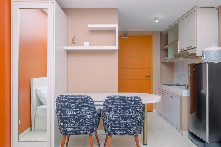 Warm And Cozy Stay Studio Apartment Margonda Residence 2 — фото 3