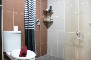 Депок: Minimalist 1Br Apartment With Pool View At Atlanta Residences