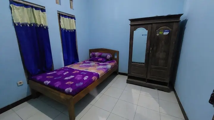 Батуретно: Adzriel Homestay Syariah